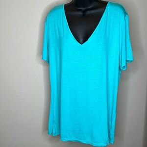 Piko 1988 Lightweight V Neck Tunic - Size Medium